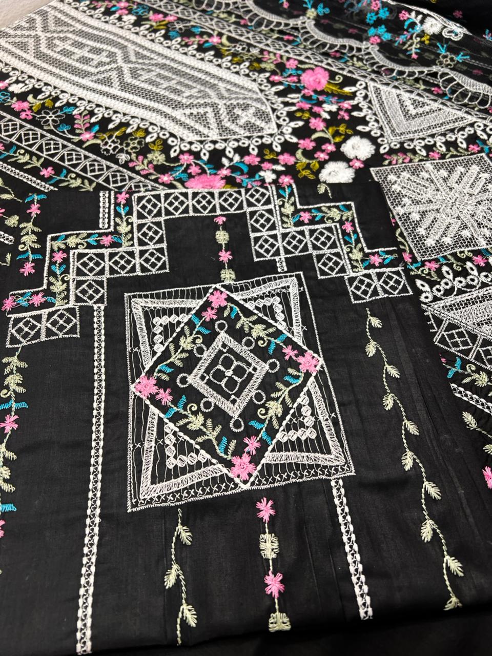 BIN ILYAS Lawn Embroidered 3 Piece